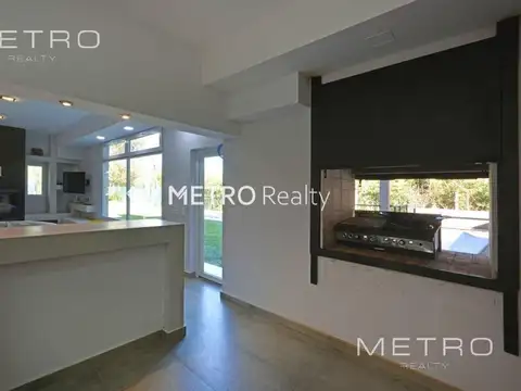 Casa 7 ambientes con 3 baños