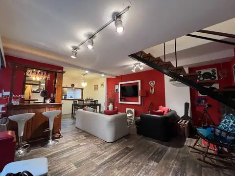 Departamento 5 ambientes con 2 baños