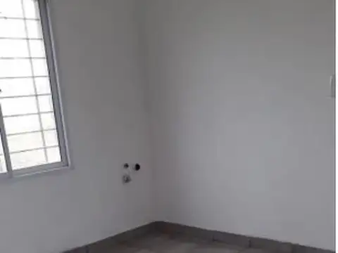 Local en Alquiler en Roldan, $ 360.000