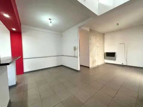 Depto Tipo Casa en Alquiler de 3 ambientes
