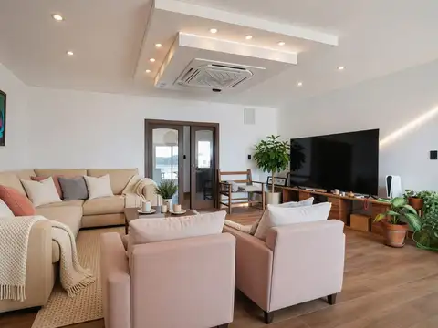 VENTA CASA A LA LAGUNA 5 DORMITORIOS/APTO CREDITO!