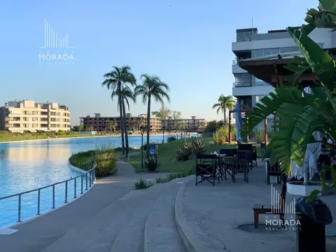 Lagoon Pilar