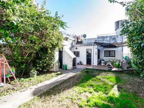 Casa 4 ambientes con 1 baño