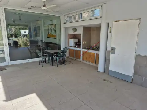 CASA 4 AMBIENTES EN VENTA BARRIO SANTA CLARA TIGRE