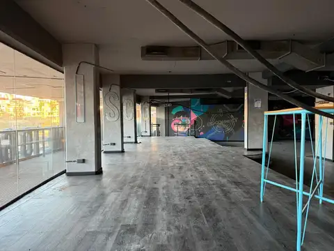 Local en venta al río. Bahía Grande. Nordelta-