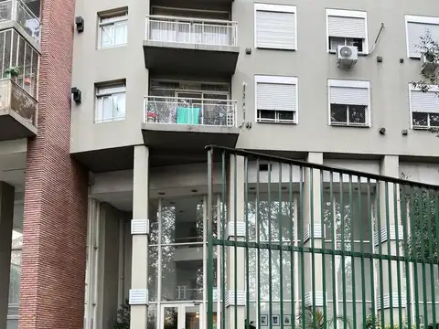 Cochera en 1er subsuelo con acceso con garita