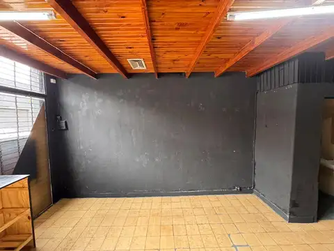 Local en Alquiler en San Fernando Vías  /  Centro, $ 800.000