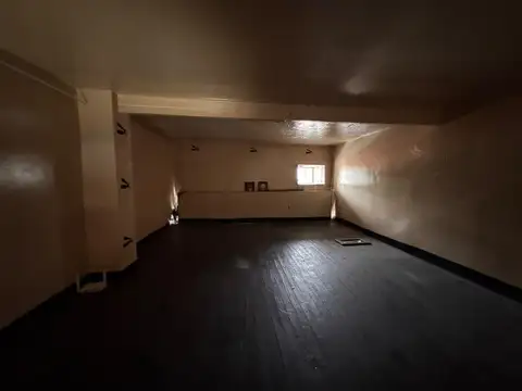 Local en Alquiler en San Fernando Vías  /  Centro, $ 800.000
