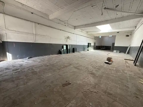 Galpon en Venta en Gerli, USD 185.000