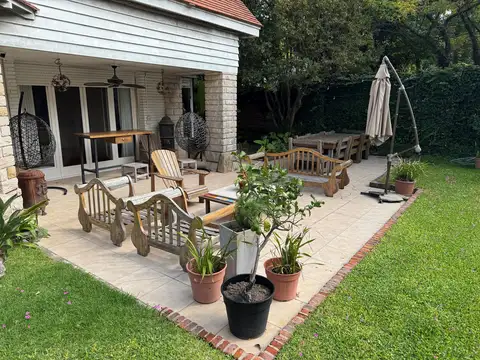 Casa 7 ambientes con 5 baños