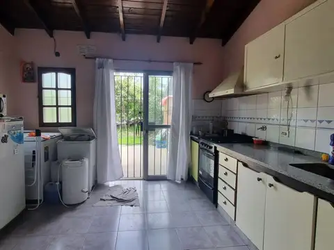 Depto Tipo Casa en Venta con 1 cocheras
