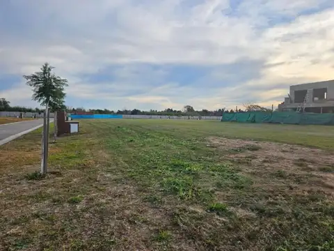 Adg. Excelente Lote Interno En El Olivar