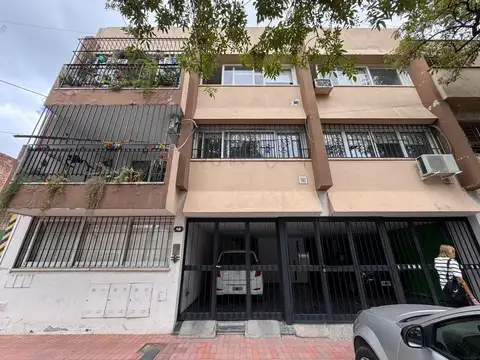 DEPTO 3 DORMI VENTA GODOY CRUZ TERRAZA BALCON COCH