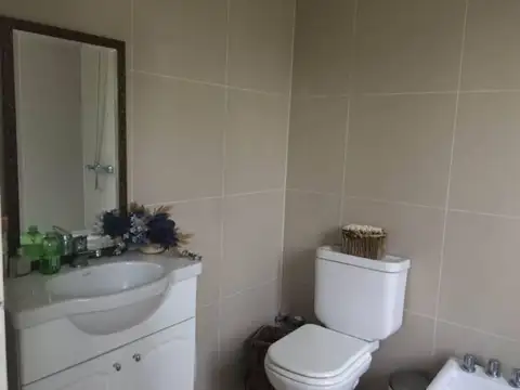 Departamento 5 ambientes con 3 baños