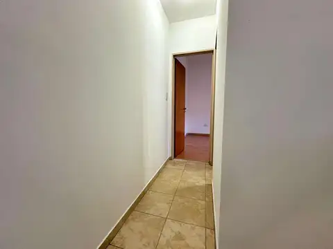 Departamento de 2 ambientes con vestidor y balcon