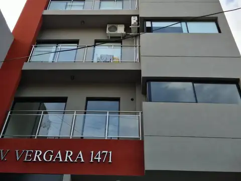 Valentín Vergara 1400