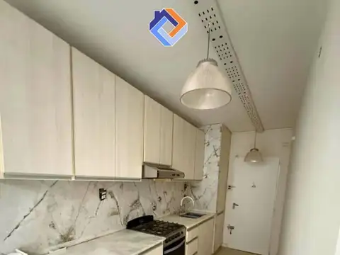 Amplio Departamento en Avenida Varela