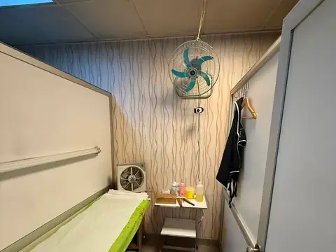 GRANDE LOCAL COMERCIAL SOBRE AVENIDA