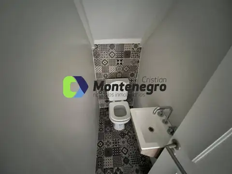 Depto Tipo Casa en Alquiler en Berazategui, $ 700.000