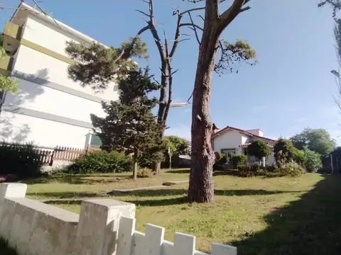 Chalet en venta c/ cochera en Zona Sur