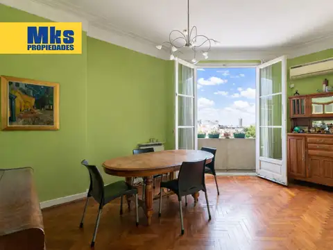 Vivi en este espactualar 3 ambientes en ochava frente al emblematico Señor Tango