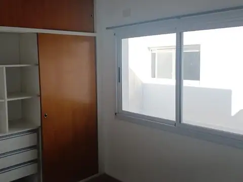 Departamento en Alquiler en Crucesita, $ 650.000