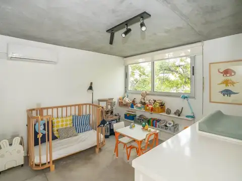 Depto Tipo Casa en Venta en Chacarita, USD 315.000