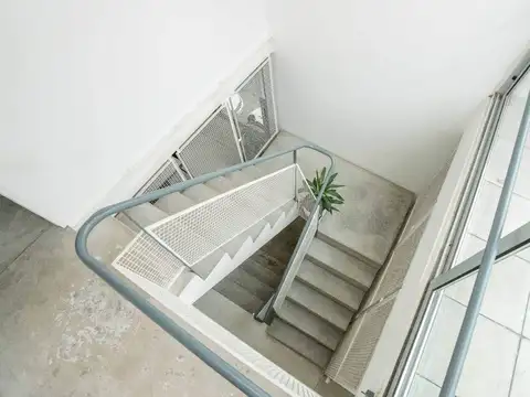 Depto Tipo Casa en Venta 8 años