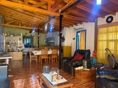 Casa 3 ambientes con 1 baño
