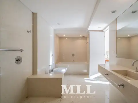 Departamento en Venta de 4 dormitorios