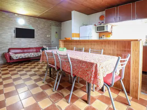 Depto Tipo Casa en Venta de 4 ambientes