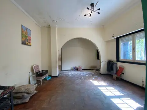 Depto Tipo Casa 4 ambientes con 2 baños