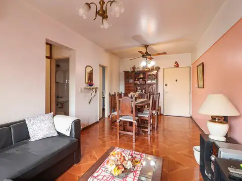 Avenida Almirante Brown 900