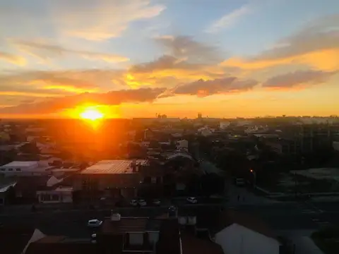 VENTA HERMOSO Y AMPLIO 3 AMBIENTES AMPLIOS CON VISTAS PANORAMICAS