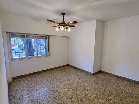 Departamento en Venta en Villa del Parque, USD 85.000