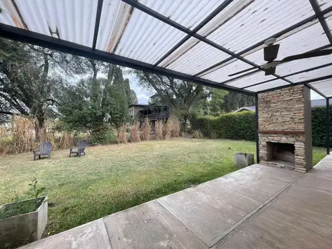 Casa en Venta con 1 cochera