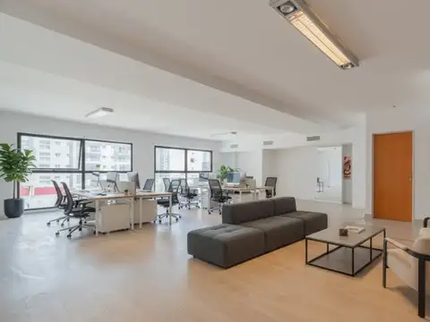 VENTA DE IMPORTANTE OFICINA CON COCHERA CUBIERTA ZONA CALLAO Y CORRIENTES