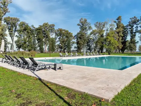 Terreno en Venta en Los Tres Pinos, USD 14.000