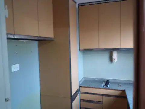 Suipacha 900, Piso 12