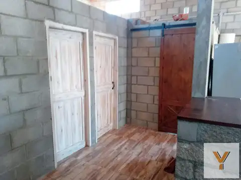 Casa 3 ambientes con 2 baños