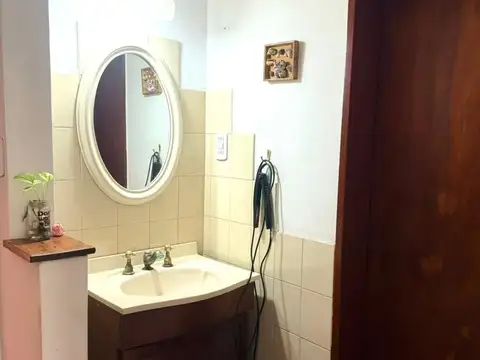 Casa 4 ambientes con 1 baño