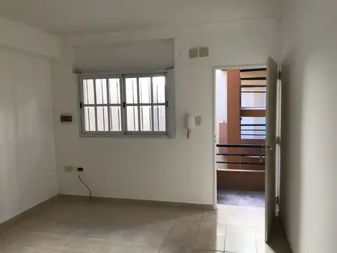 DEPARTAMENTO 2 AMBIENTES - VILLA CENTENARIO, RESISTENCIA