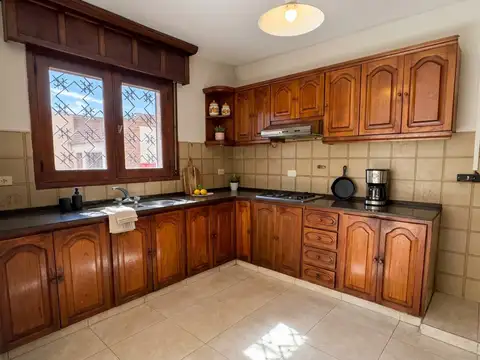 Casa en Alquiler de 4 dormitorios
