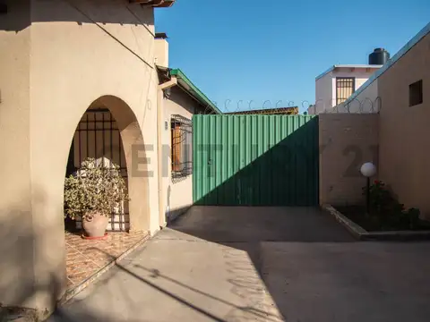 Juan M. de Pueyrredón 500, Piso 0