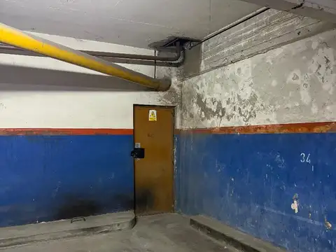 VENTA COCHERA FIJA Y CUBIERTA- SEGURIDAD 24HS. PORTON AUTOMATIZADO CON CONTROL REMOTO- COMODA CIRCULACION-POSIBLE FINANCIACION