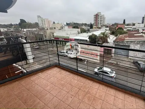 Departamento en alquiler en Campana!