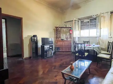 Jose Ingenieros al 5800 esquina Alfredo Guido