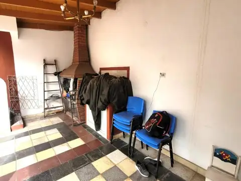 Casa en Venta con 3 cocheras