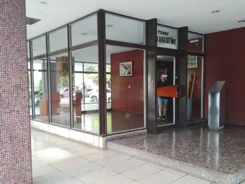 Condarco 100, Piso 12