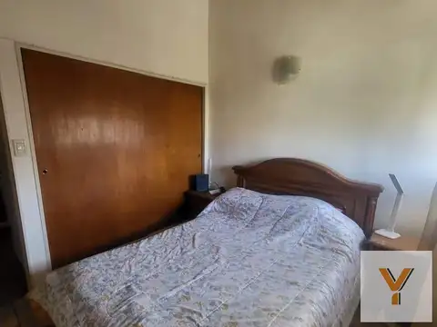 Depto Tipo Casa 4 ambientes con 2 baños
